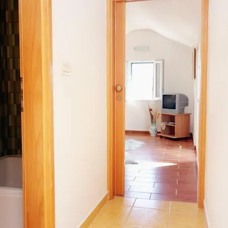 5645a Apartment